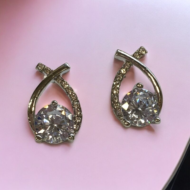 eleganta-klassiska-strass-rh-ngen-glinder